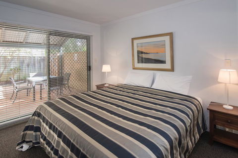 Bayshore Beachside Resort - Accommodation VIC 3