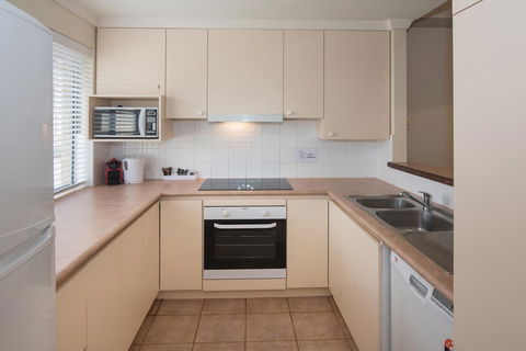 Bayshore Beachside Resort - Accommodation VIC 24