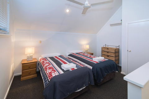 Bayshore Beachside Resort - Accommodation VIC 2