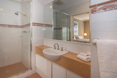 Bayshore Beachside Resort - Accommodation VIC 34