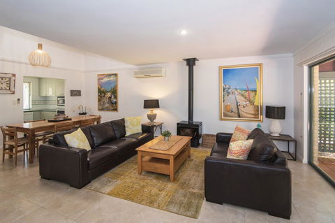 Bayshore Beachside Resort - Accommodation VIC 10