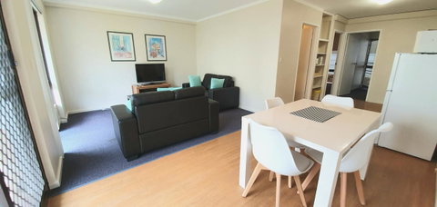 West Beach Lagoon 202 - Quiet & Ground Floor! - Accommodation VIC 7