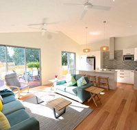 Sunny Blinco Street House - Accommodation VIC