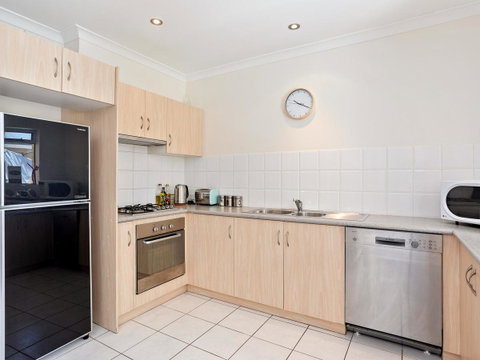 Cooper Street - Accommodation VIC 25