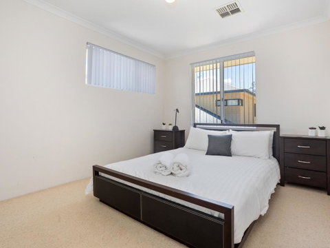 Cooper Street - Accommodation VIC 18