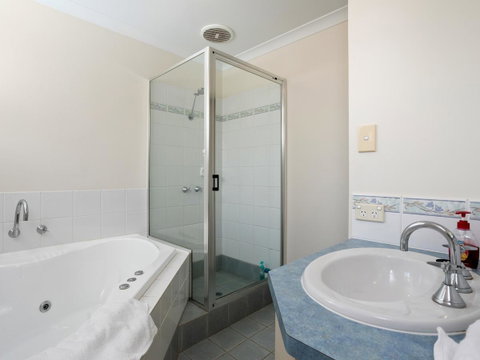 Cooper Street - Accommodation VIC 14