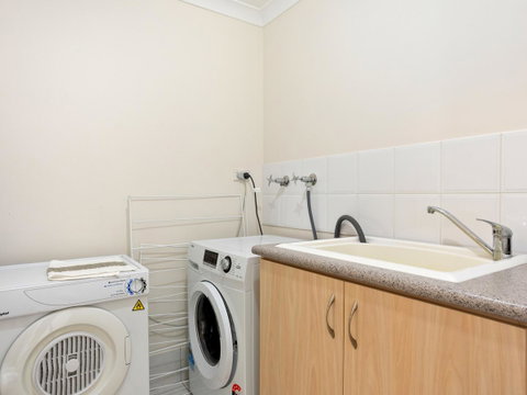 Cooper Street - Accommodation VIC 36
