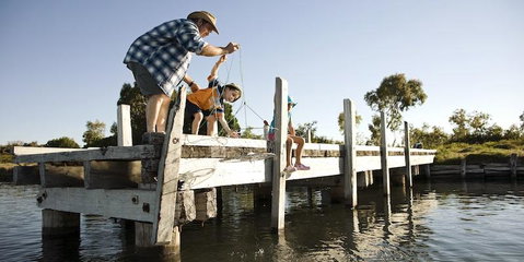 Mandurah Beach Front Apartment - Accommodation VIC 10