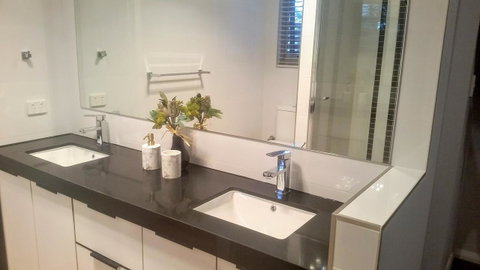 Mandurah Beach Front Apartment - Accommodation VIC 20