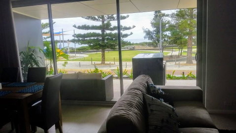 Mandurah Beach Front Apartment - Accommodation VIC 3