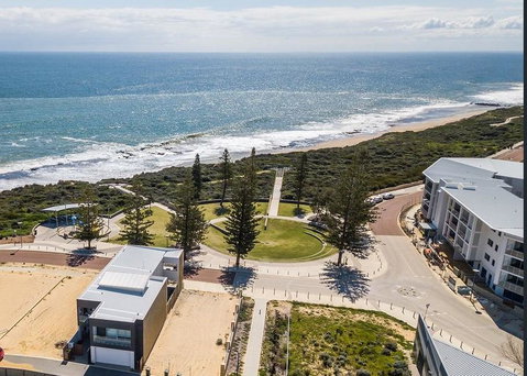 Mandurah Beach Front Apartment - Accommodation VIC 1