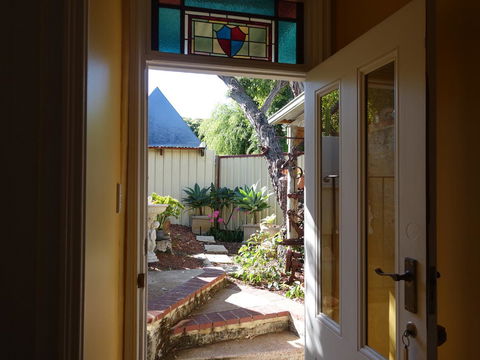 The Blacksmiths Cottage - Accommodation VIC 8