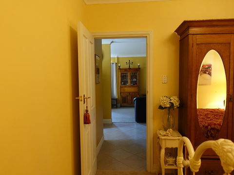 The Blacksmiths Cottage - Accommodation VIC 25