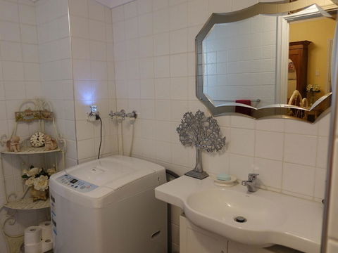 The Blacksmiths Cottage - Accommodation VIC 29