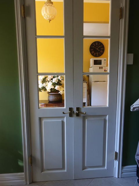 The Blacksmiths Cottage - Accommodation VIC 18