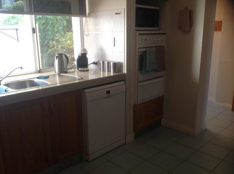 Waterside Canal Dreams - Accommodation VIC 35