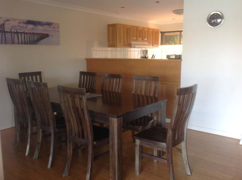 Waterside Canal Dreams - Accommodation VIC 12