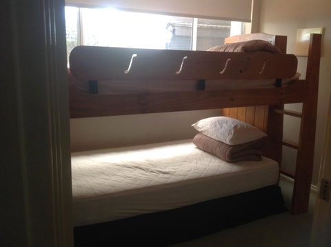 Waterside Canal Dreams - Accommodation VIC 23