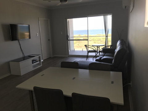 Beach House At SeaScapes.. - Accommodation VIC 18