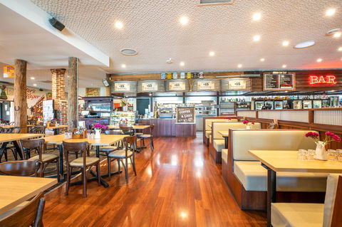 Nightcap At Wanneroo Tavern - Accommodation VIC 32