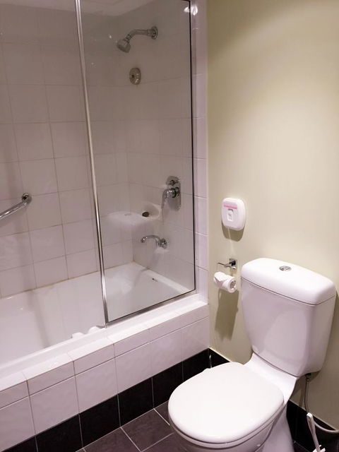 Joondalup City Hotel - Accommodation VIC 13
