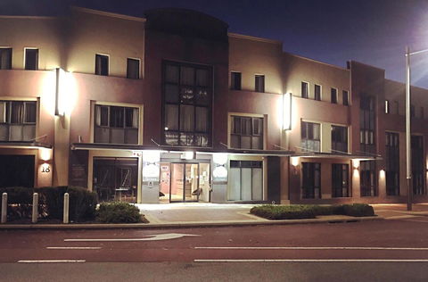 Joondalup City Hotel - Accommodation VIC 6