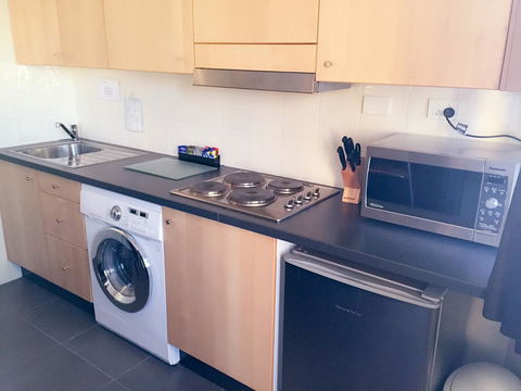 Joondalup City Hotel - Accommodation VIC 16