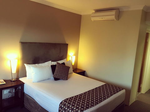Joondalup City Hotel - Accommodation VIC 23