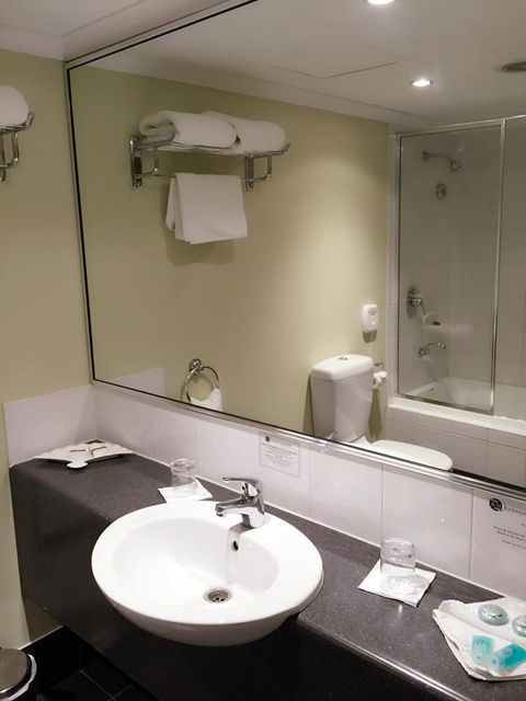 Joondalup City Hotel - Accommodation VIC 14
