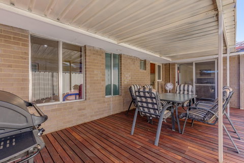 Brilliant, Neat, Convenient, Family-friendly House - Accommodation VIC 14