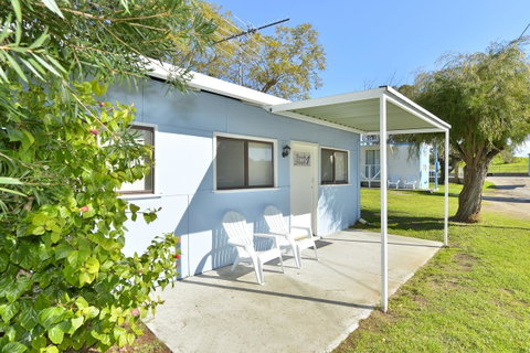 Mandurah Coastal Holiday Park - Accommodation VIC 1