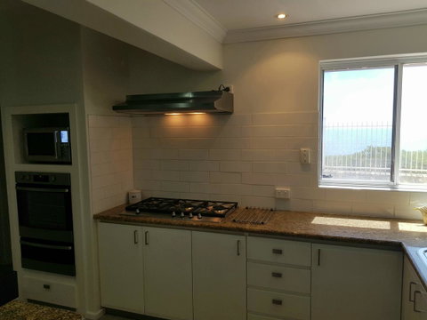 Caravel Beach House Mandurah - Accommodation VIC 5