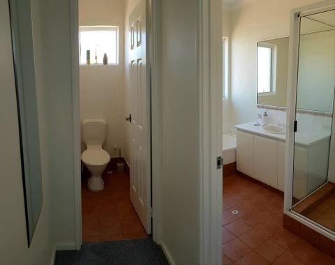 Caravel Beach House Mandurah - Accommodation VIC 10