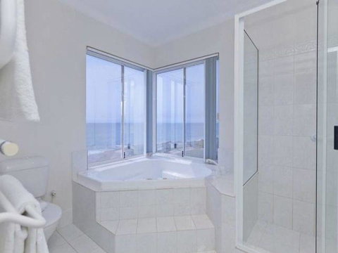 Caravel Beach House Mandurah - Accommodation VIC 32