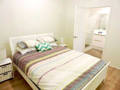 Contemporary Cove - Quindalup - Accommodation VIC 8