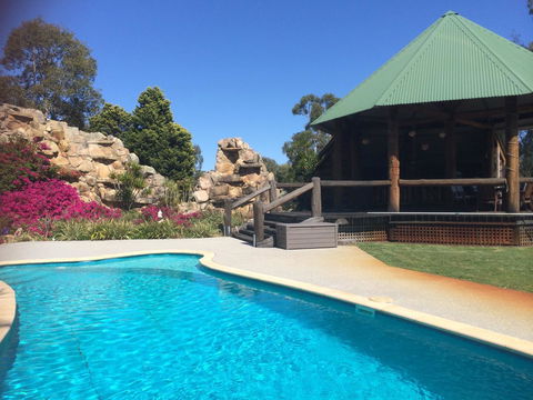 Nivalis Bed And Breakfast - Accommodation VIC 18