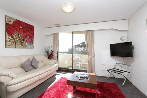 Atrium Hotel Mandurah - Accommodation VIC 42