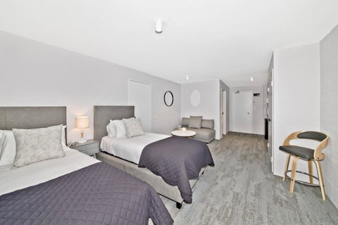 Atrium Hotel Mandurah - Accommodation VIC 33