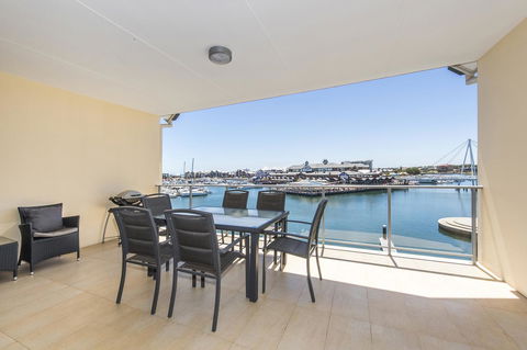 Dolphin Quay Apartments - Accommodation VIC 17