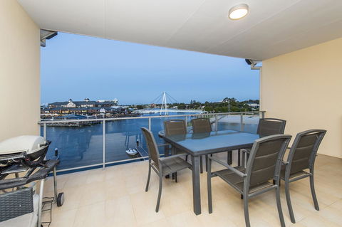 Dolphin Quay Apartments - Accommodation VIC 23