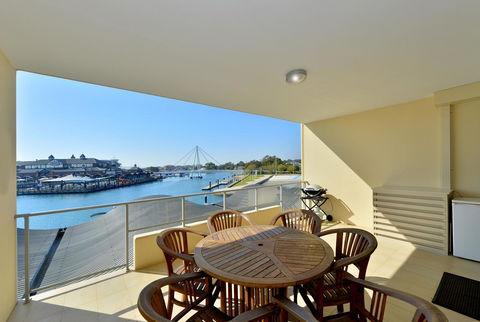 Dolphin Quay Apartments - Accommodation VIC 15