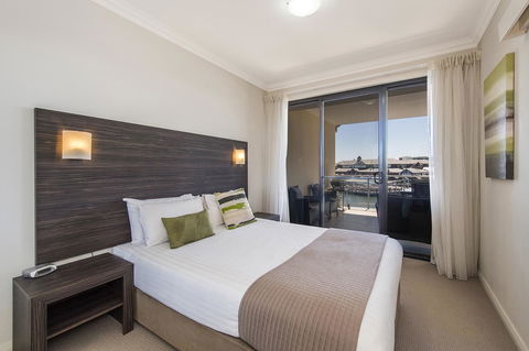 Dolphin Quay Apartments - Accommodation VIC 29