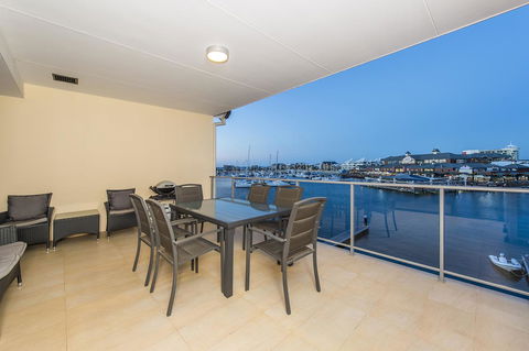 Dolphin Quay Apartments - Accommodation VIC 21