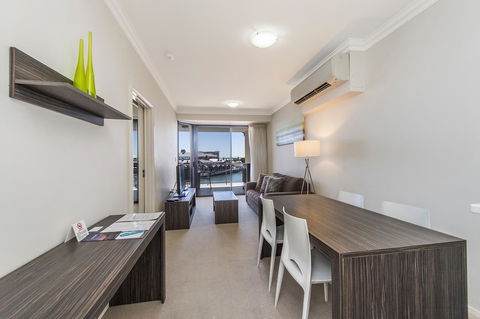 Dolphin Quay Apartments - Accommodation VIC 33