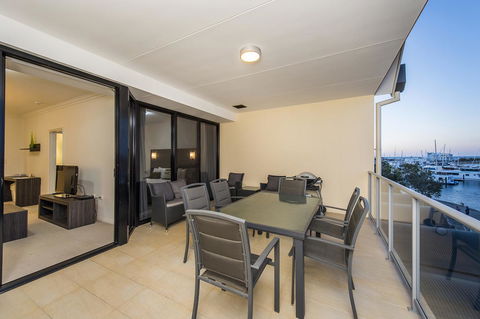 Dolphin Quay Apartments - Accommodation VIC 24