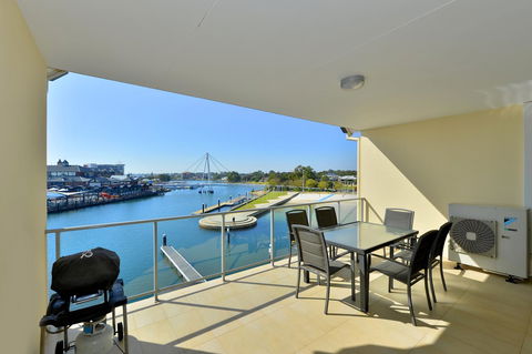Dolphin Quay Apartments - Accommodation VIC 5