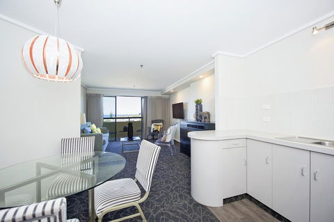 Best Western Plus Hotel Lord Forrest - Accommodation VIC 14