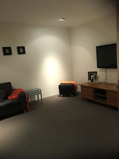 THE SANCTUARY LUXURY HOLIDAY HOME - Accommodation VIC 22