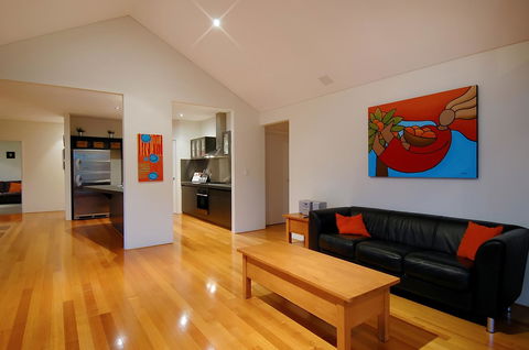 THE SANCTUARY LUXURY HOLIDAY HOME - Accommodation VIC 17