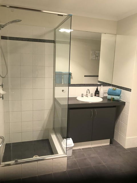 THE SANCTUARY LUXURY HOLIDAY HOME - Accommodation VIC 7
